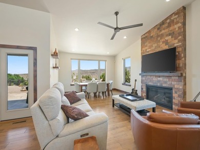 The Ledges at Redlands Mesa sits at the top of the Redlands in - photo 11