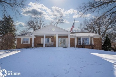 Clear Lake Home For Sale in Clear Lake Iowa