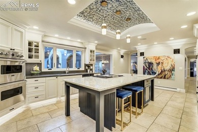 Welcome to an extraordinary estate in prestigious Broadmoor - photo 11