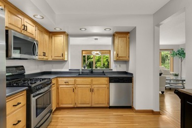 This is the one you've been waiting for. Stunning End-Unit - photo 11
