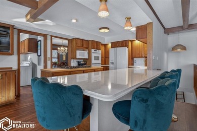 Mid-Century Modern Charm on Nearly an Acre! Step into a home - photo 4