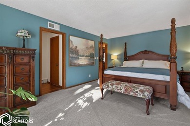 Mid-Century Modern Charm on Nearly an Acre! Step into a home - photo 6