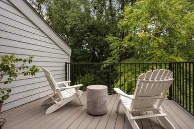 This is the one you've been waiting for. Stunning End-Unit - photo 17