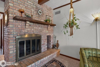 Mid-Century Modern Charm on Nearly an Acre! Step into a home - photo 9
