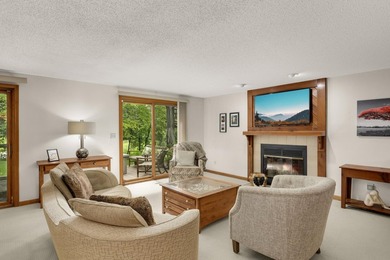 This is the one you've been waiting for. Stunning End-Unit - photo 21