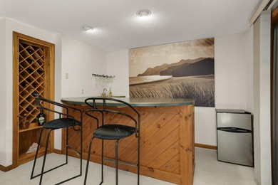 This is the one you've been waiting for. Stunning End-Unit - photo 24