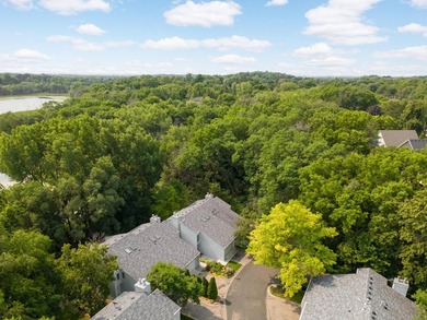 This is the one you've been waiting for. Stunning End-Unit - photo 29