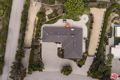 This Malibu Mid Century Ranch home sits on a gorgeous, nearly - photo 5