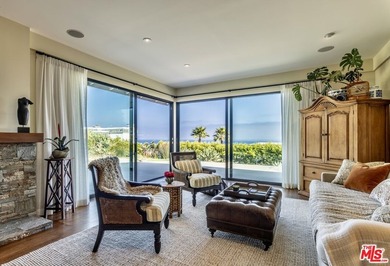 This Malibu Mid Century Ranch home sits on a gorgeous, nearly - photo 7