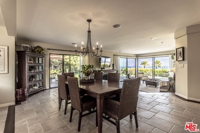 This Malibu Mid Century Ranch home sits on a gorgeous, nearly - photo 8