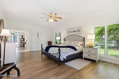 Perfectly positioned within the coveted golf course community of - photo 18