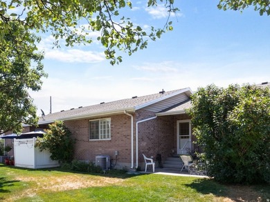Nestled in a quiet, peaceful neighborhood, this inviting home - photo 25