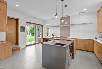 102 Holly Crescent is a comprehensively reimagined North End - photo 10