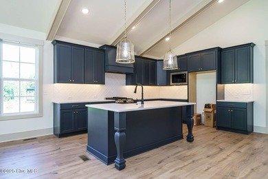 NEW CONSTRUCTION WITH A BOAT SLIP! Built by Homes by Dickerson - photo 4