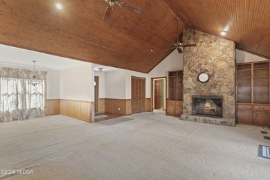 Welcome to 291 Jule Ingram Rd NE on beautiful Lake Sinclair - photo 16
