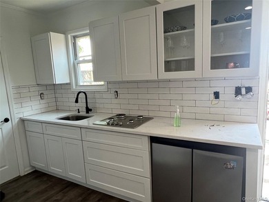 Live the Beachside lifestyle in Long Beach with this beautifully - photo 17