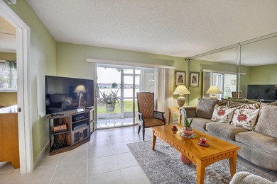 Searching for a 2-bedroom condo in Pembroke Pines with lake - photo 9