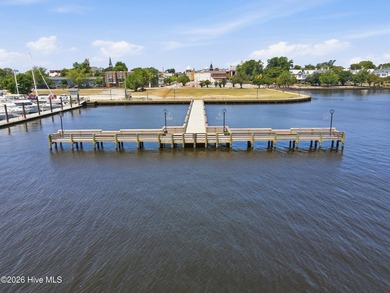 Own a piece of New Bern history with this charming 2-bedroom, 1 - photo 20