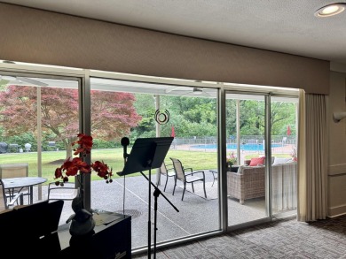Beautiful Condo with Exceptional Amenities - Prime Location! - photo 29