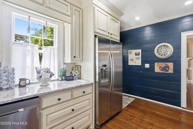 Own a piece of New Bern history with this charming 2-bedroom, 1 - photo 38