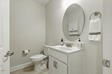 Luxurious Penthouse Condo in Prime Cary Location. Experience