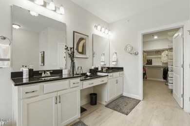 Luxurious Penthouse Condo in Prime Cary Location. Experience