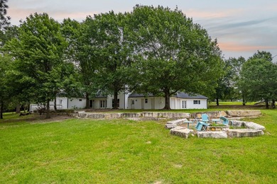 Perfect for either a weekend retreat or full time residency - photo 8