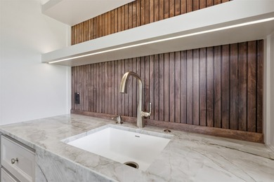 Welcome to 3500 Fairway Drive, this one of a kind Carmen Custom - photo 17