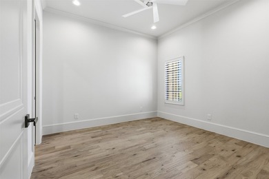 Welcome to 3500 Fairway Drive, this one of a kind Carmen Custom - photo 28