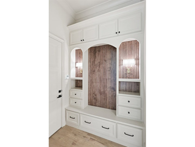 Welcome to 3500 Fairway Drive, this one of a kind Carmen Custom - photo 38