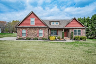 Welcome Home to the sought after D1 neighborhood of Old Mill - photo 1