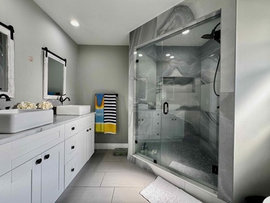 Come and see this 3-bedroom, 2-bathroom single-family home - photo 12