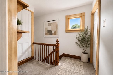 Detached under 500k is almost impossible to find ! Dont miss - photo 12