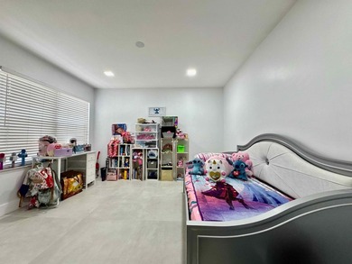 Come and see this 3-bedroom, 2-bathroom single-family home - photo 16