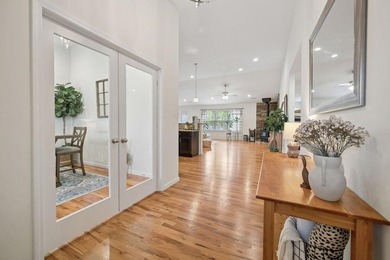 Welcome Home to the sought after D1 neighborhood of Old Mill - photo 7