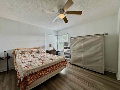Come and see this 3-bedroom, 2-bathroom single-family home - photo 18