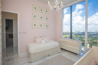 Top floor *D* line transformed by owner to a 4 bed / 3 bath - photo 9