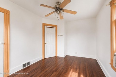 Detached under 500k is almost impossible to find ! Dont miss - photo 20