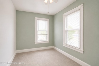 Detached under 500k is almost impossible to find ! Dont miss - photo 23