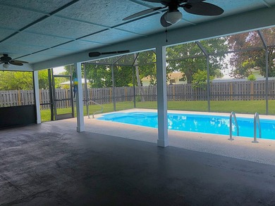 Great location, has new metal roof, new appliances, countertops - photo 28