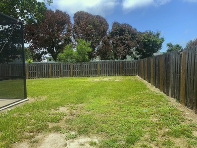 Great location, has new metal roof, new appliances, countertops - photo 32