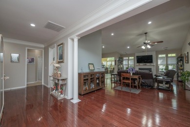 CONVENIENT GROWING LOCATION! GATED /SMALL LAKE/POOL COMMUNITY! - photo 9