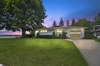 Lake Home For Sale in Cadillac, Michigan