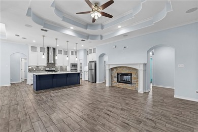 You are looking at a Stunner! This custom home with 4 beds and 2 - photo 17