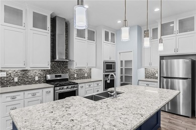 You are looking at a Stunner! This custom home with 4 beds and 2 - photo 20