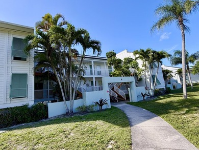 Enjoy breathtaking panoramic lake views from this beautiful - photo 2