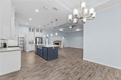 You are looking at a Stunner! This custom home with 4 beds and 2 - photo 25