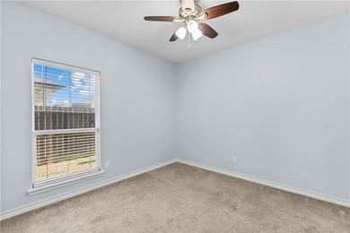 You are looking at a Stunner! This custom home with 4 beds and 2 - photo 31
