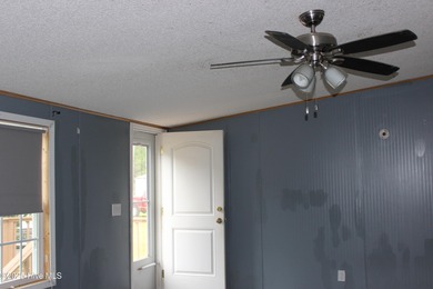 Looking for a great investment or a family compound right down - photo 31