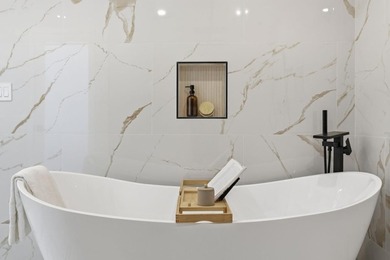 Newly completed after a comprehensive modern transformation - photo 35
